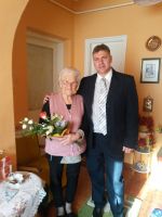 Községünk legidősebb lakosa, 93 éves, Pirka Sándorné Ida néni, Őt köszöntöttük nyugdíjasnap alkalmáb